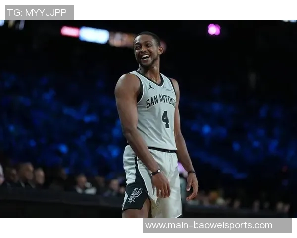 文班在移动中接球威胁显著马刺应加强战术调整以提升进攻效率