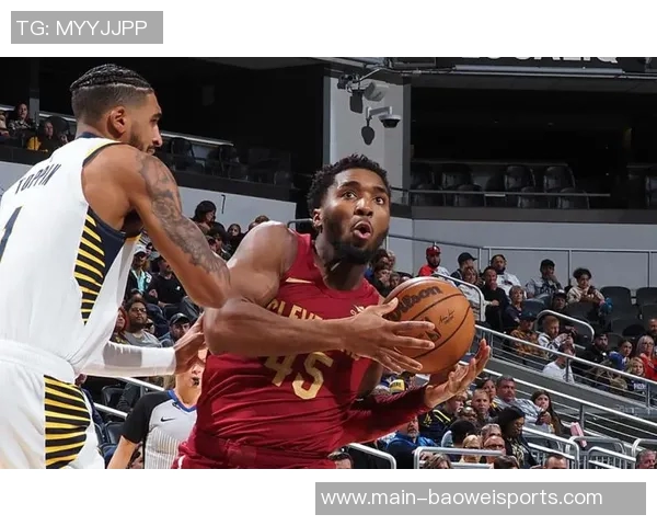 米切尔短暂出场表现平平18分钟内仅得7分助攻两次