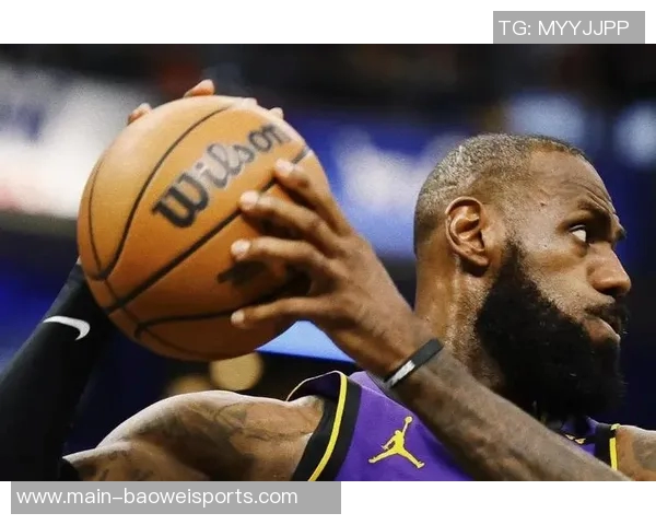 杰弗森调侃詹姆斯假摔技巧欠佳笑称实在太搞笑了